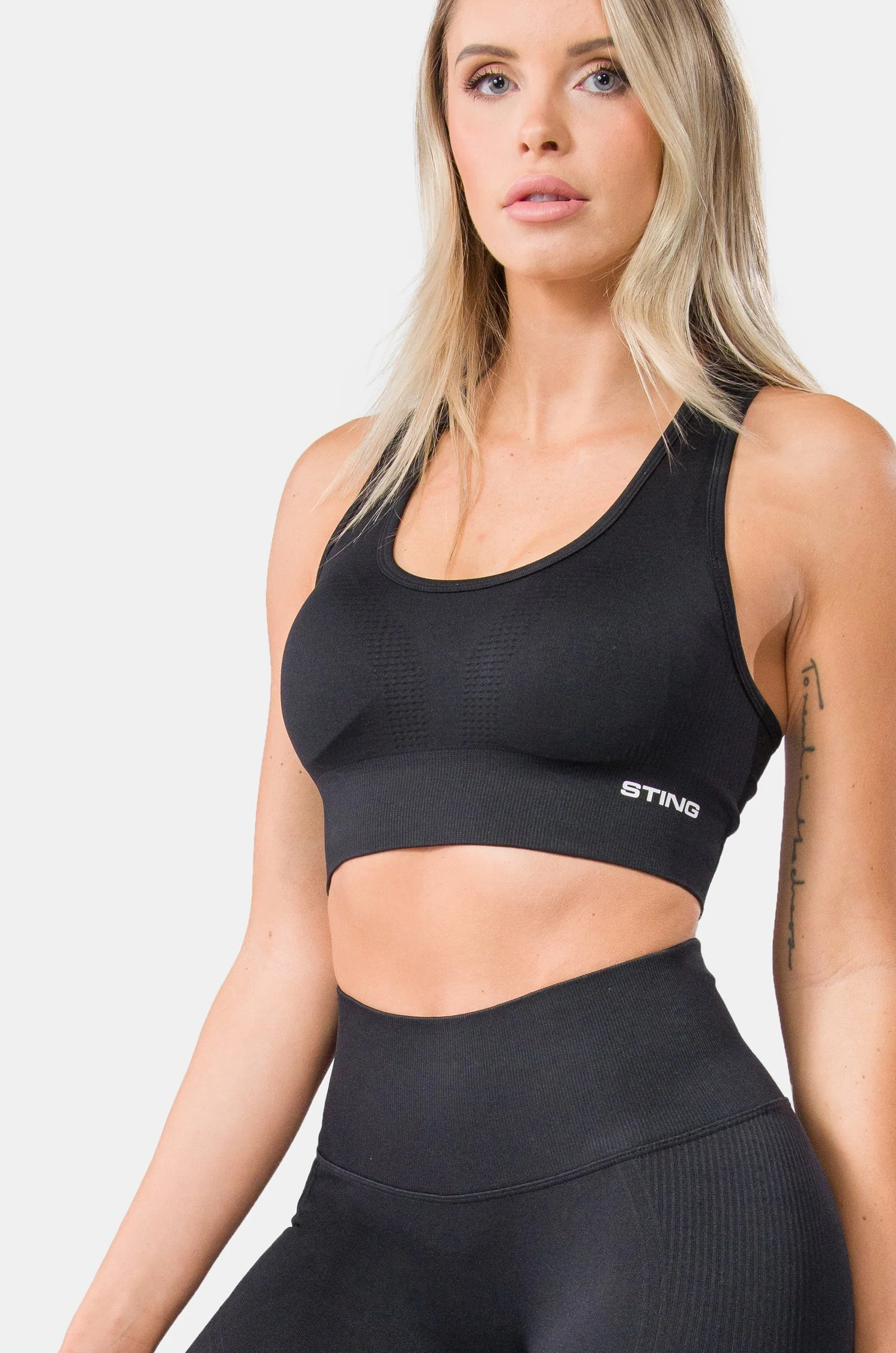 Allure Seamless Sports Bra - Image 3