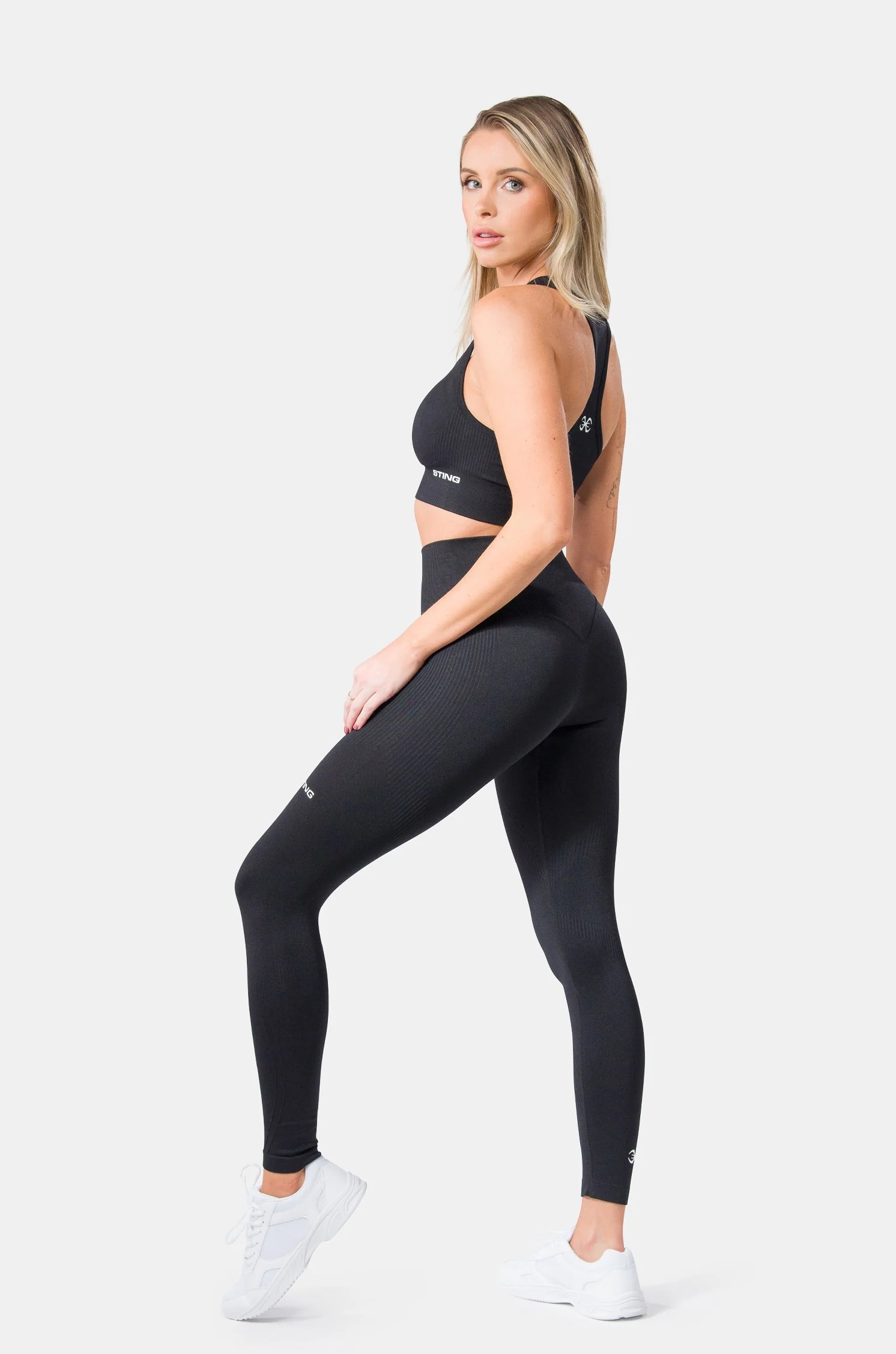 Allure Seamless Sports Bra - Image 6
