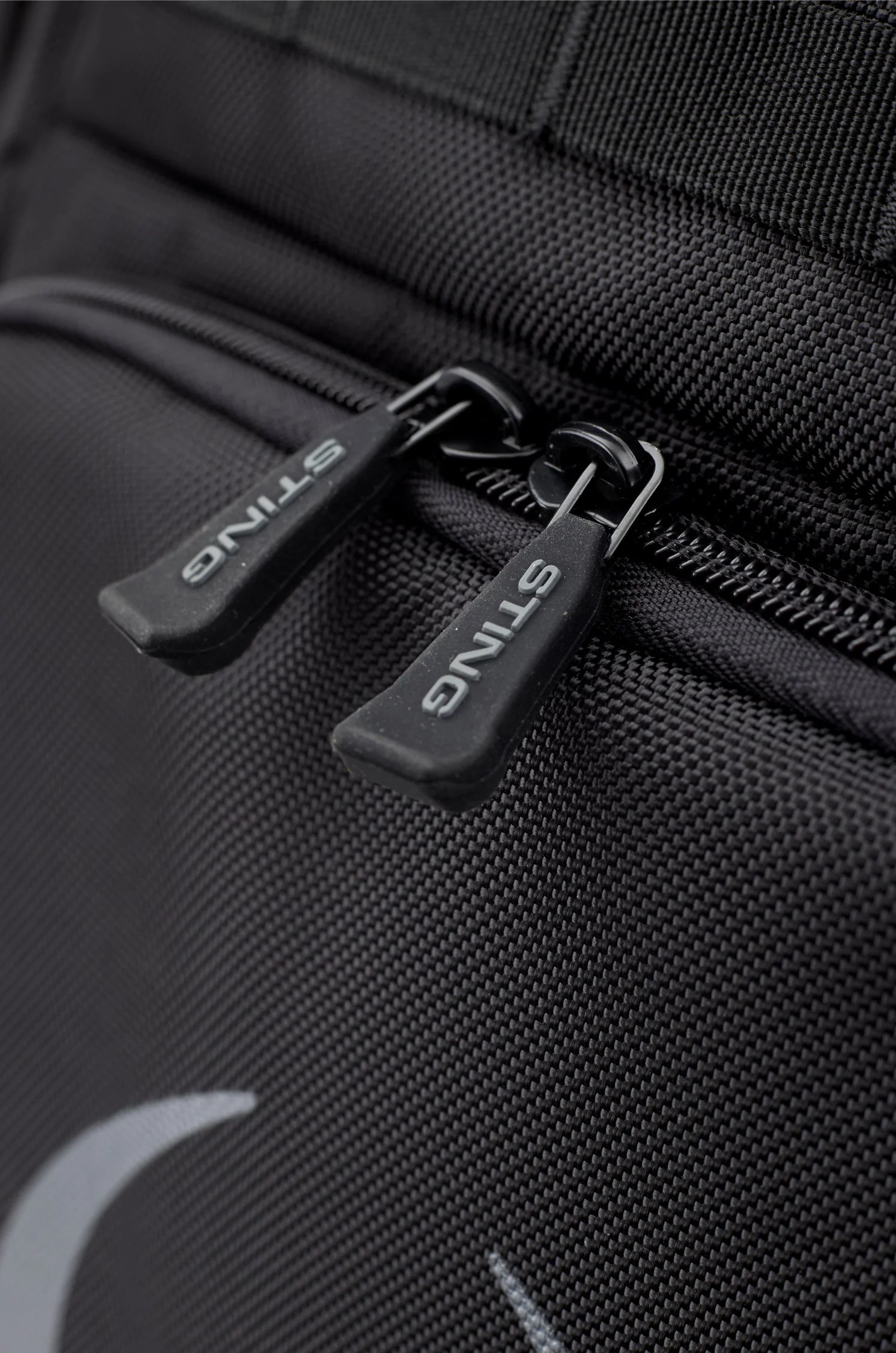 Journeyman Travel Bag - Image 8
